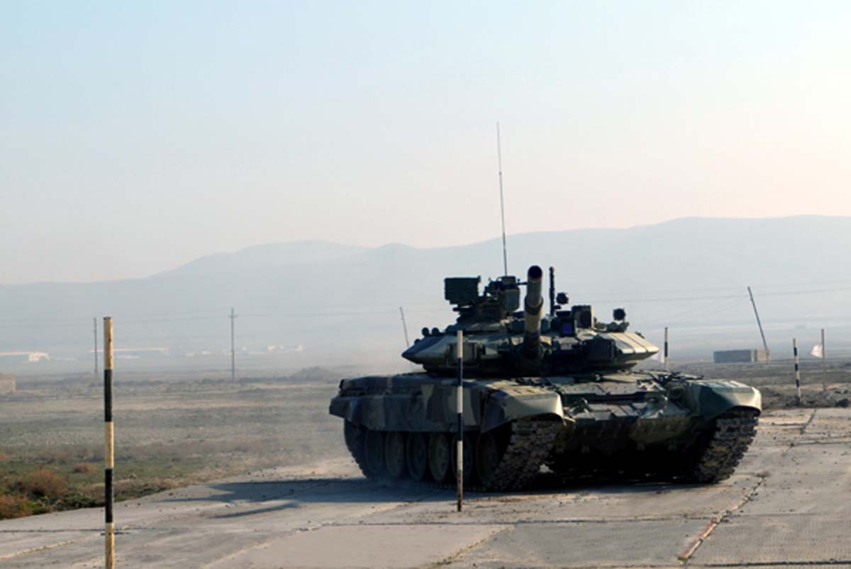 Azərbaycan Ordusunun tank heyətlərinin yarışları keçirilir (FOTO/VİDEO)
