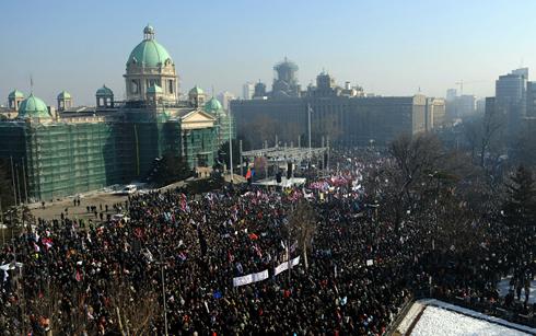 Mass anti-NATO protest held in Serbia