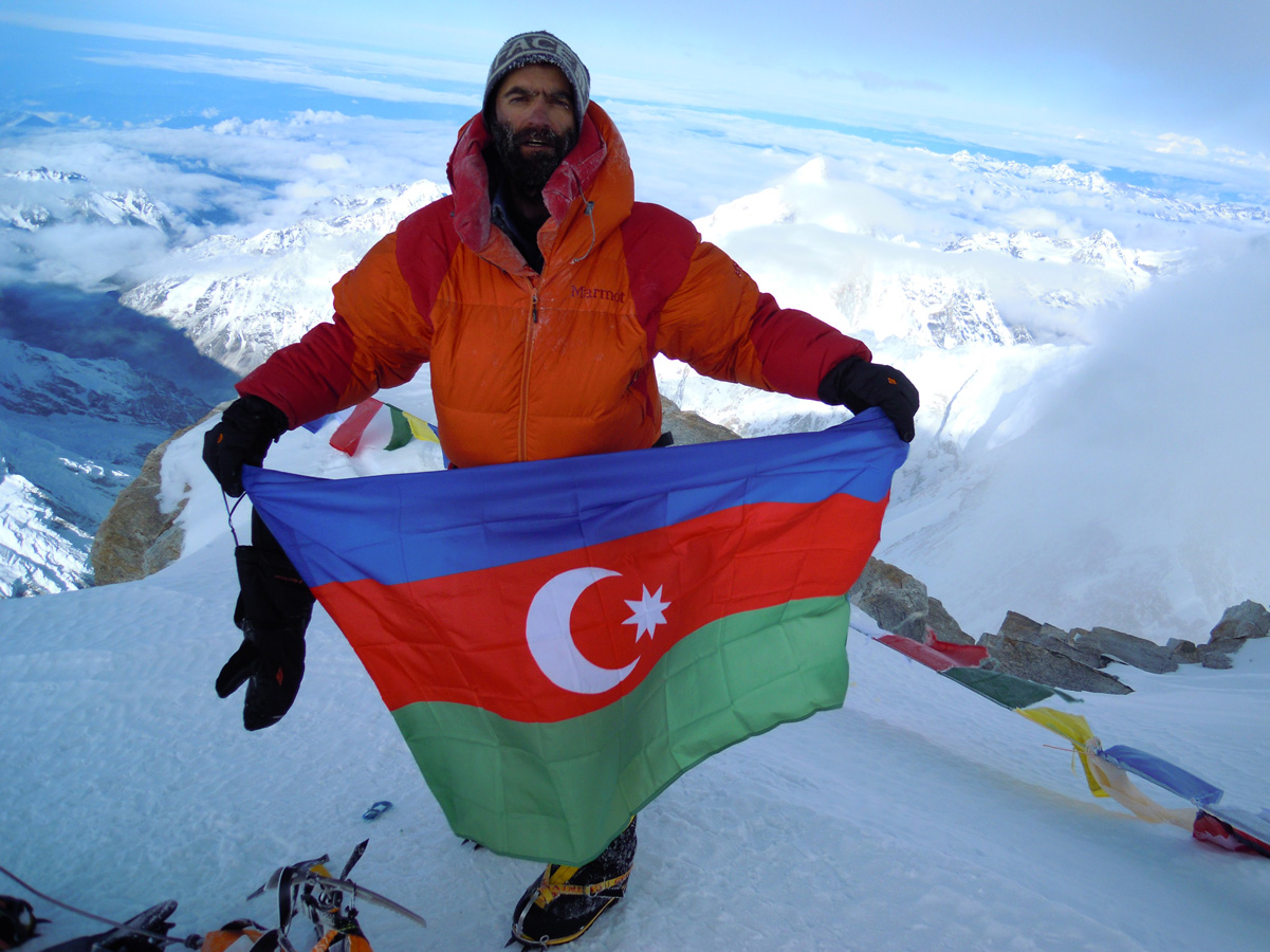 Исрафил Ашурлы расскажет о покорении Эвереста и увлекательные истории из жизни альпиниста (ФОТО)