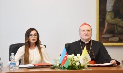Azerbaijan`s first lady visits Pius-Clementine Museum in Vatican, signs agreement for restoration of St. Sebastian Sarcophagi