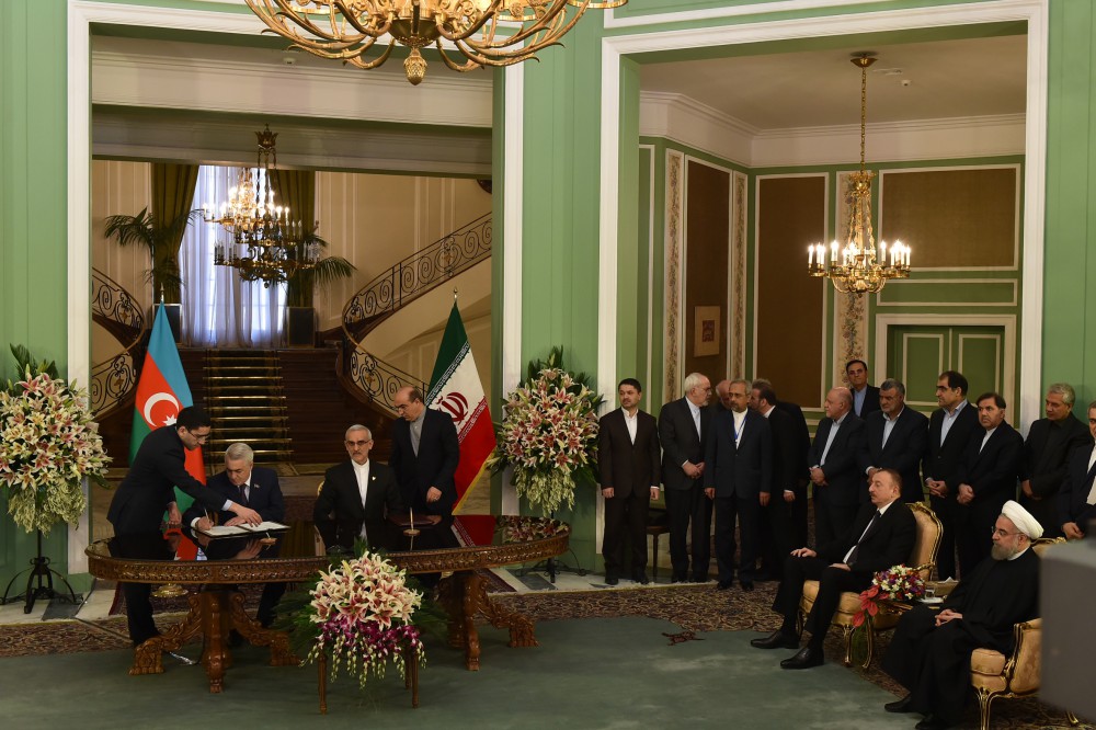 Азербайджан и Иран подписали 11 документов