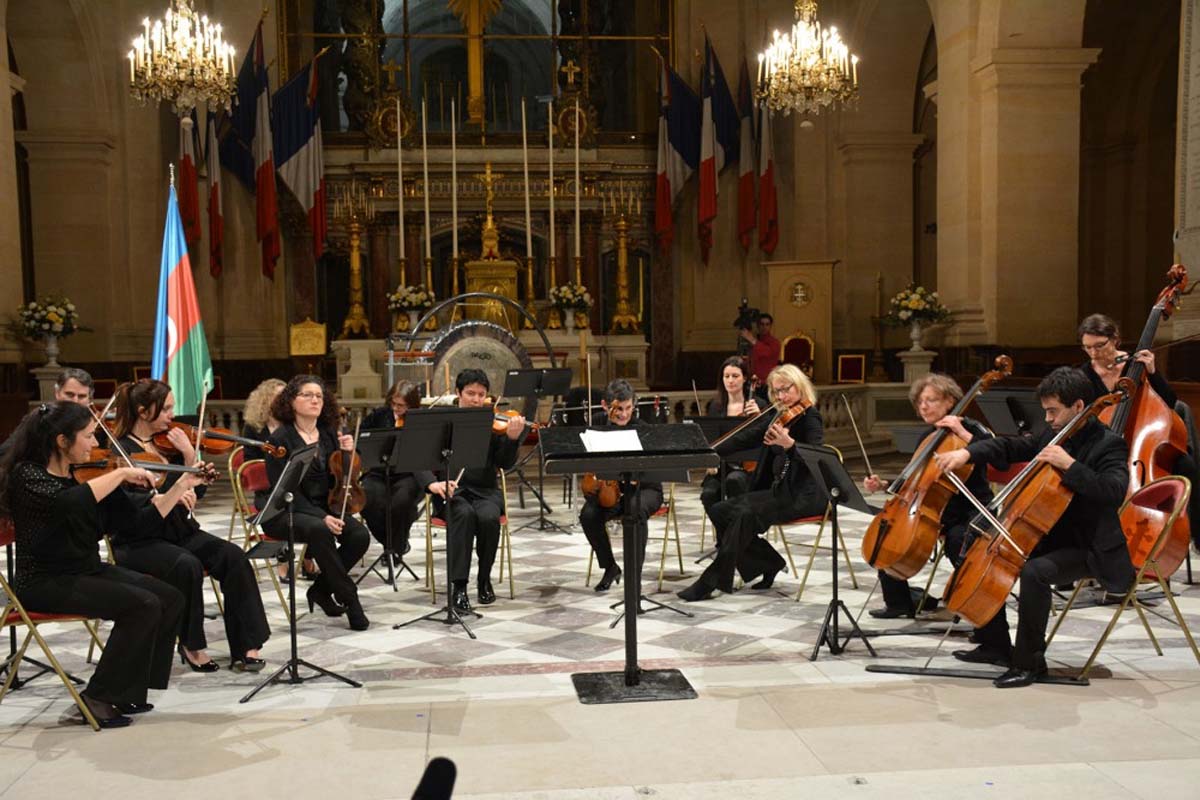 Parisdə Xocalı qurbanlarının xatirəsinə həsr olunmuş klassik musiqi konserti keçirilib (FOTO)