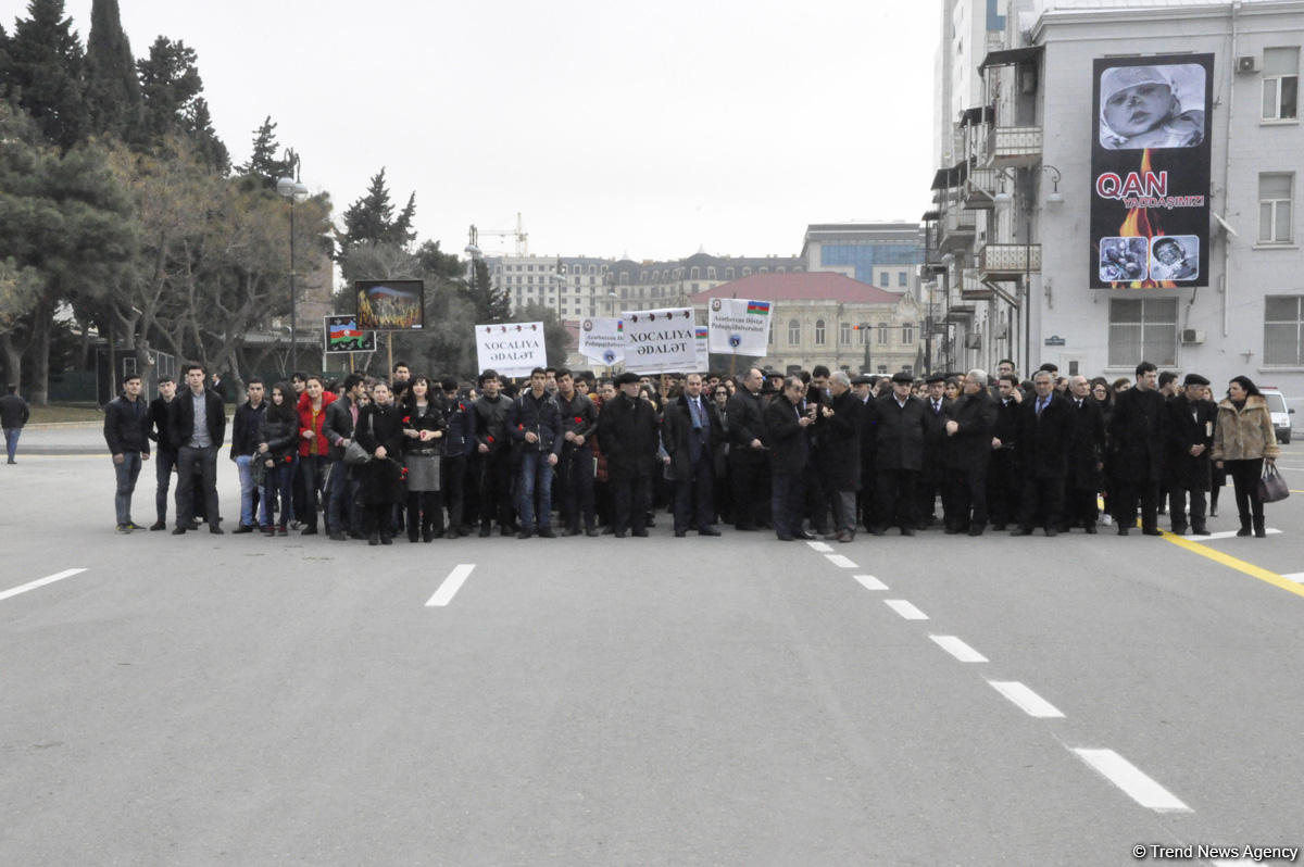 Общественность Азербайджана чтит  память жертв Ходжалинского геноцида  (ФОТО)