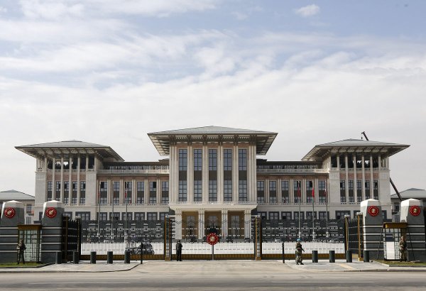 Turkish parliament sends constitutional reform package to president