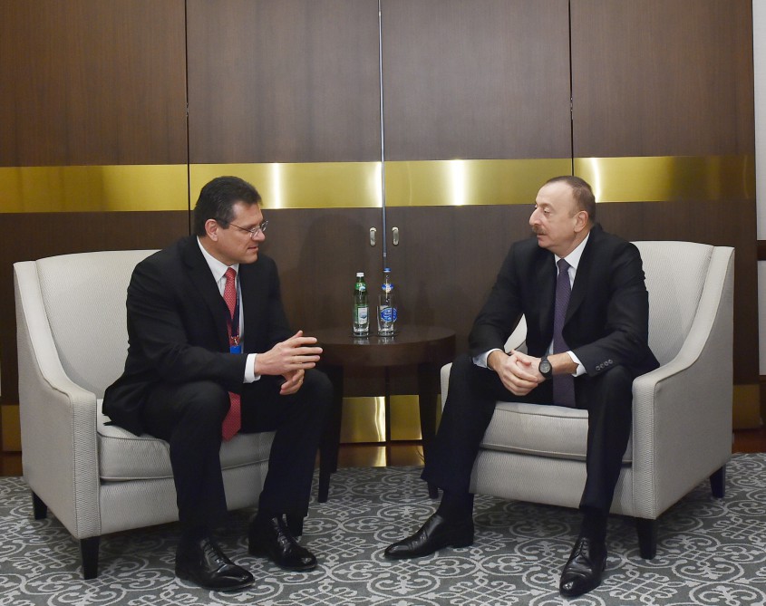 Ильхам Алиев принял вице-президента Еврокомиссии по энергетическому союзу