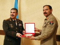 Азербайджан и Пакистан обсудили  вопросы развития сотрудничества в военной сфере