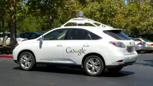 Самоуправляемый автомобиль Google стал виновником ДТП
