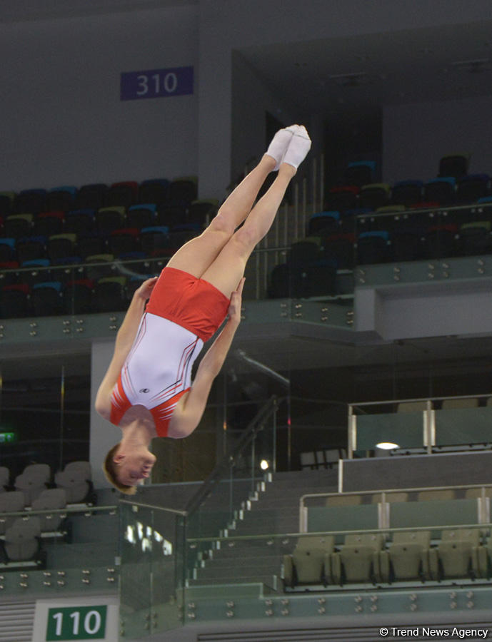 Bakıda batut gimnastikası üzrə Dünya Kubokunda iştirak edəcək idmançıların podium məşqləri (FOTO)