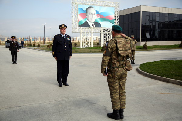 Делегация НАТО посетила воинские части Азербайджана (ФОТО)