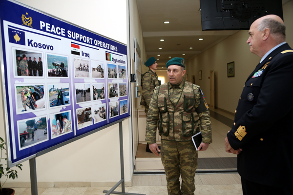 Делегация НАТО посетила воинские части Азербайджана (ФОТО)