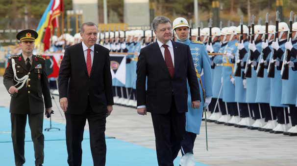 Erdoğan Poroşenko’yu resmi törenle karşıladı