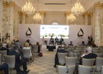 IV Глобальный Бакинский форум продолжает свою работу (ФОТО)