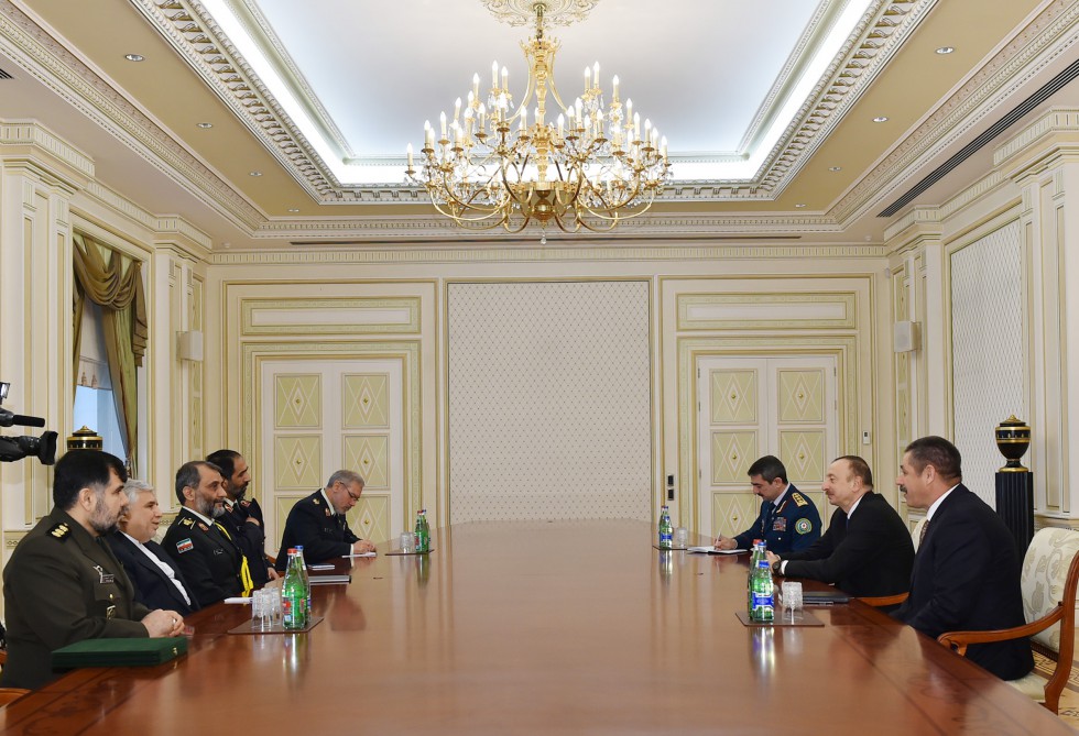 Ильхам Алиев принял командующего Погранвойсками Ирана