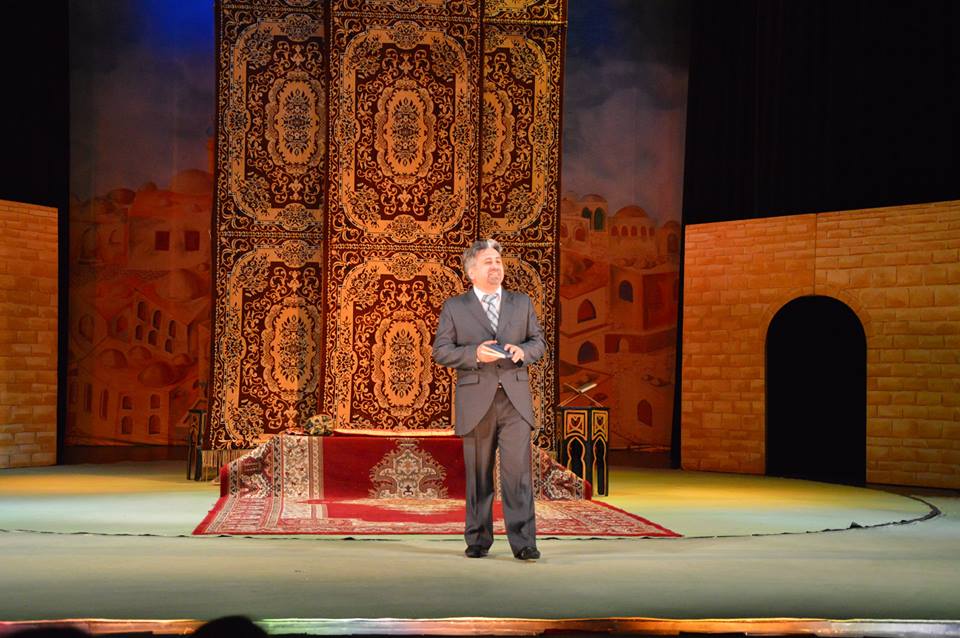 Азербайджанские актеры отметили День национального театра (ФОТО)