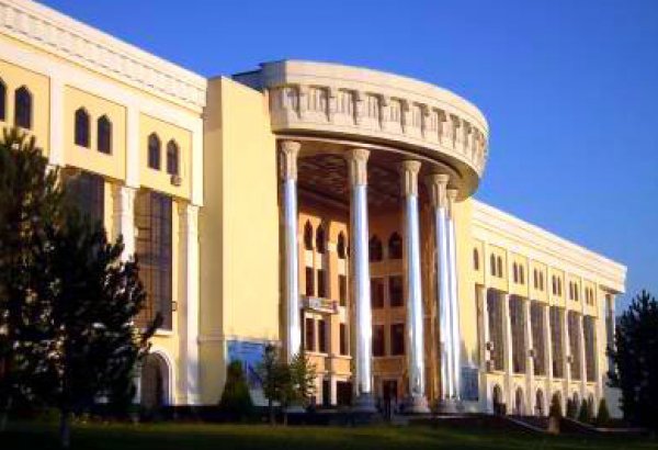 В консерватории Узбекистана состоялось открытие кабинета имени
Узеира Гаджибекова