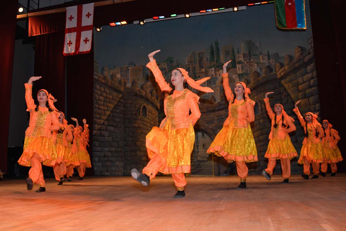 Азербайджанцы и грузины провели фестиваль "Солнце будущего" (ФОТО)
