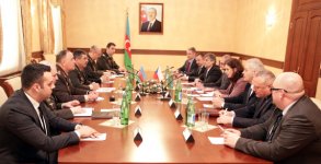 Azerbaijan, Czech Republic discuss military co-op