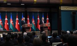 Azerbaijani, Turkish presidents make statements for press