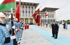 Prezident İlham Əliyevin Ankarada rəsmi qarşılanma mərasimi olub (FOTO)