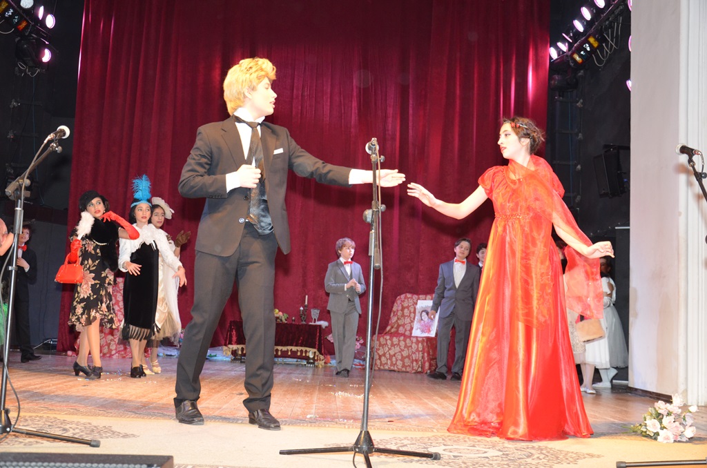Сергей Есенин и Айседора Дункан на театральной сцене в Баку (ФОТО)