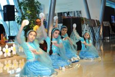 Весенние мотивы Баку на праздник Новруз (ФОТО)