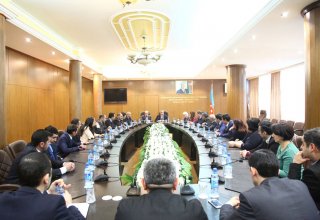 Prezident Adminstrasiyası rəsmisinin iştirakı ilə QHT-lərin xarici əlaqələri müzakirə edilib (FOTO)