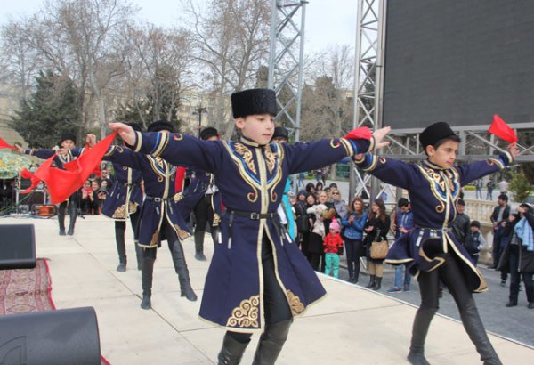 В Баку состоится праздничный концерт под открытым небом