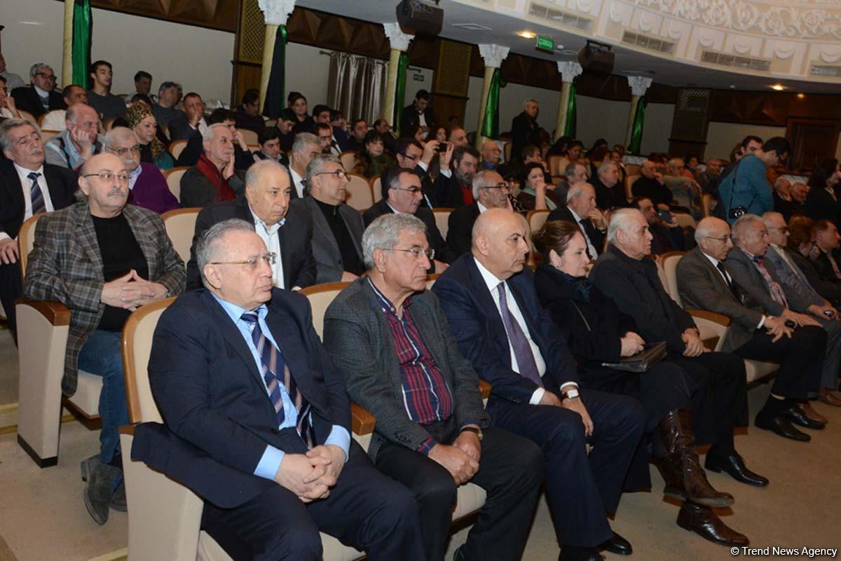 В Баку прошла церемония прощания с Максудом Ибрагимбековым (ФОТО)
