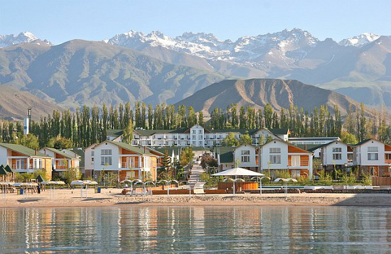 Более одного миллиона туристов посетили Иссык-Куль область Кыргызстана
