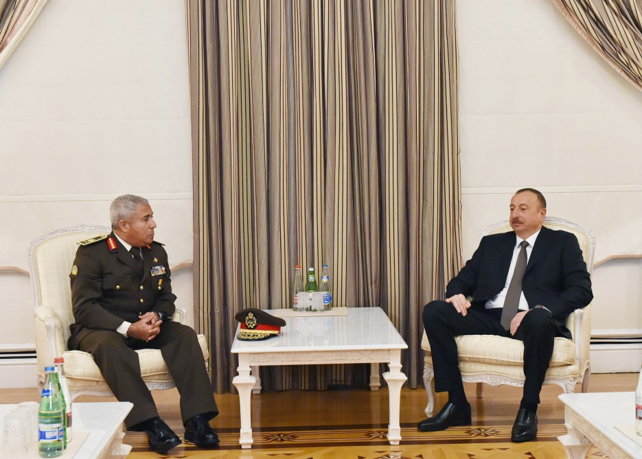 Azerbaycan Cumhurbaşkanı Mısır Sınır Kuvvetleri Komutanı'nı kabul etti