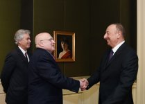 President Ilham Aliyev meets with US public figures