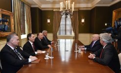 President Ilham Aliyev meets with US public figures