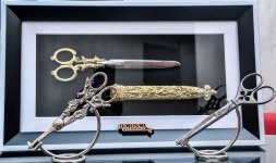 В Баку живет уникальный коллекционер старинных опасных бритв и ножниц (ФОТО)