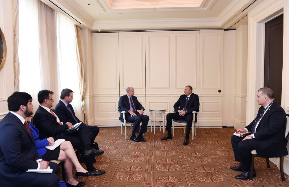 Президент Ильхам Алиев встретился с вице-председателем американской компании General Electric