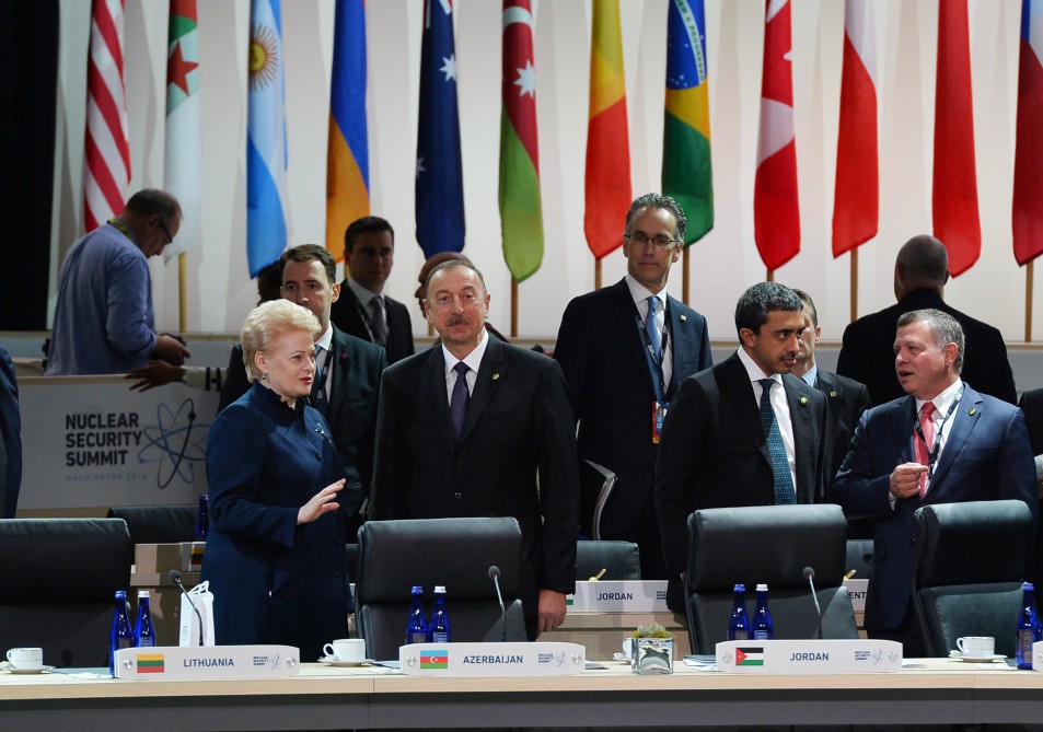 Azerbaijani president participates in 4th Nuclear Security Summit Opening Plenary (PHOTO)