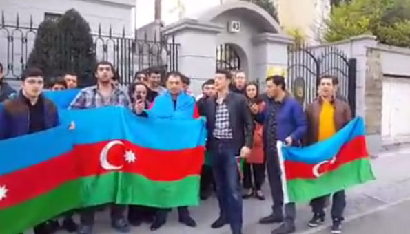 У посольства Азербайджана в Германии прозвучал "Солдатский марш" (ВИДЕО)