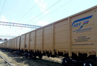 "Уралвагонзавод" поставил в Азербайджан более 3 тыс грузовых вагонов
