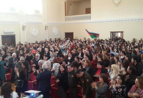 Карабах наш и будет нашим! - митинг в Бакинской музыкальной академии (ФОТО)