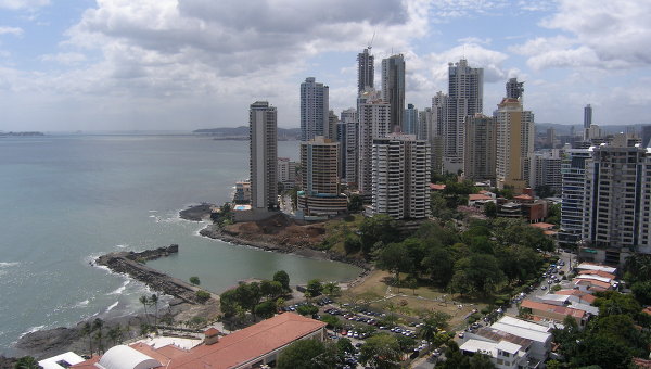 Франция вновь вносит Панаму в список стран-офшоров