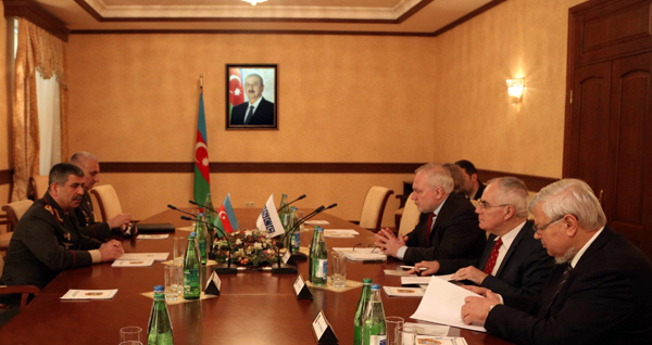 Azerbaycan Savunma Bakanı: “Silahlı Kuvvetlerimiz işgalden kurtarılmış bölgelerde güçlenmeğe devam ediyor”