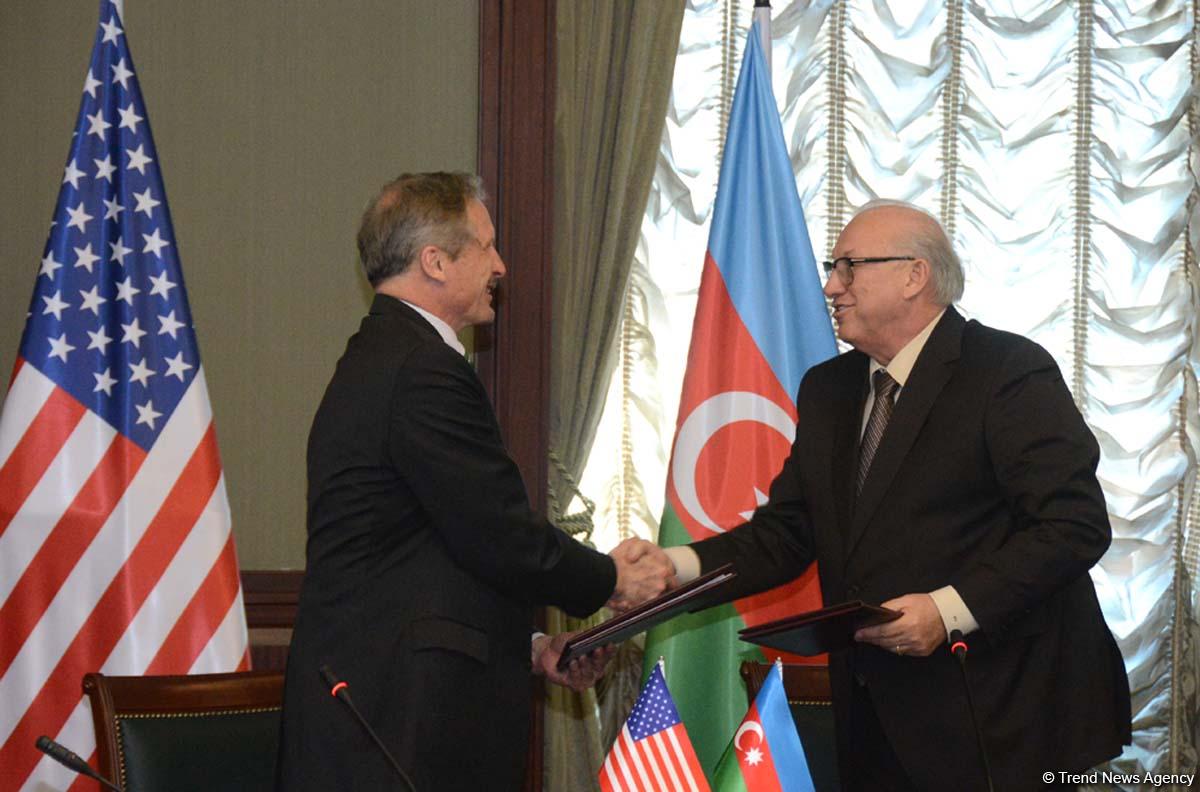 Азербайджан и США подписали соглашение по либерализации воздушных перевозок