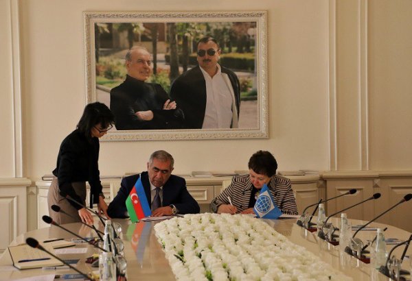 Азербайджан и ВБ подписали соглашение по дорожному кредиту (ФОТО)