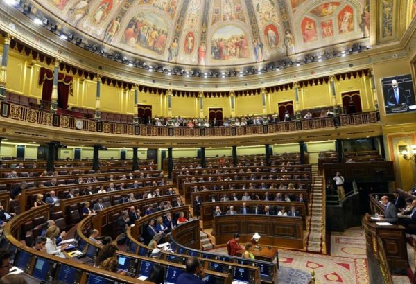 Социалисты предлагают каталонским политикам возглавить обе палаты парламента Испании