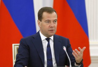 Medvedev, Türkiye'ye charter seferlerinin başlaması için bir hafta verdi