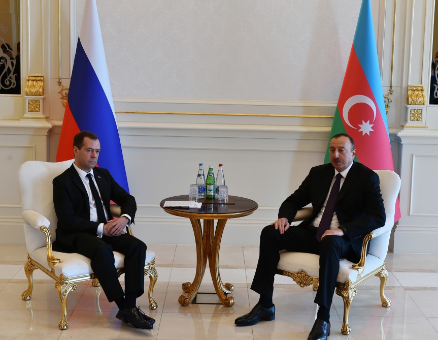 Azerbaijani president, Russian PM meet in narrow format