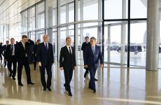 Prime Minister of Russia visits Heydar Aliyev Center (PHOTO)