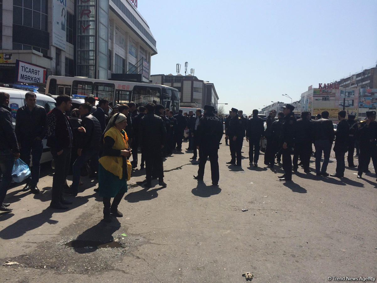 Bakıda marşrut avtobuslarının toqquşması nəticəsində 7 nəfər xəstəxanaya yerləşdirilib (FOTO)