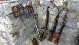 MN: Düşmən ordusunun döyüş meydanında atıb qaçdıqları silah-sursat ələ keçirildi (FOTO)