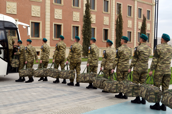 Очередная группа азербайджанских миротворцев отбыла в Афганистан (ФОТО)