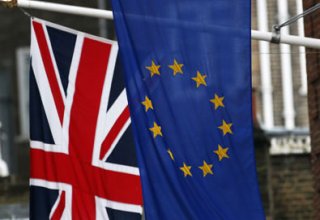 Britaniya baş naziri və Avropa Komissiyasının sədri: Brexit üzrə daha ciddi danışıqlar aparılmalıdır